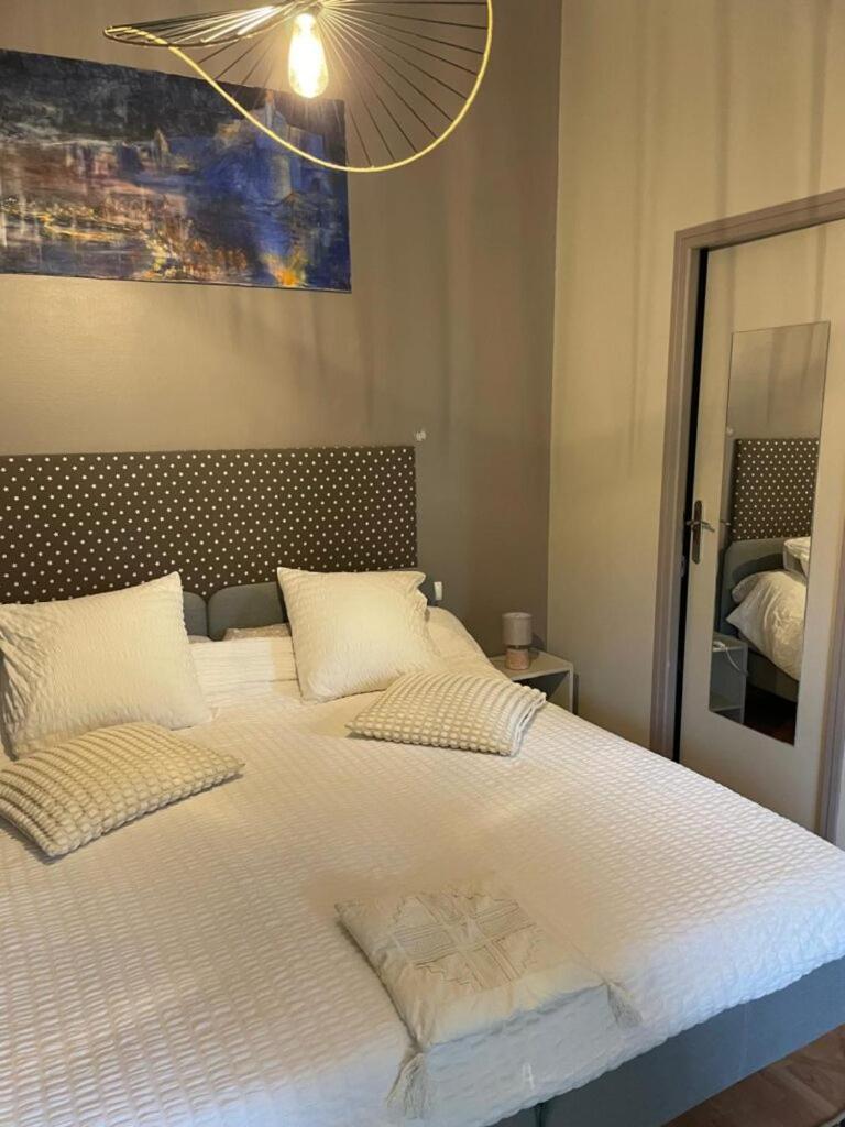 Gite Et Studios Les Barongeres Farges-les-Chalon Bagian luar foto