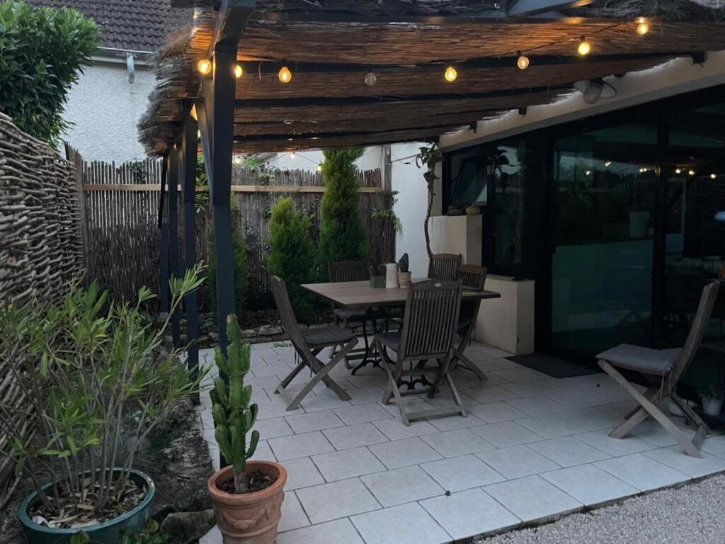 Gite Et Studios Les Barongeres Farges-les-Chalon Bagian luar foto